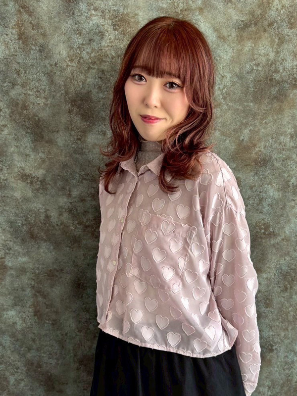 女性スタイリスト