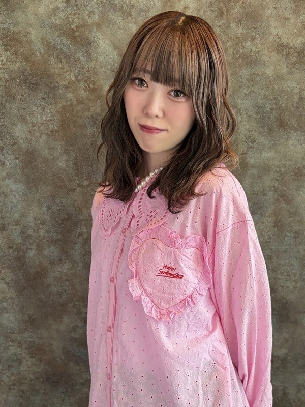 女性スタイリスト