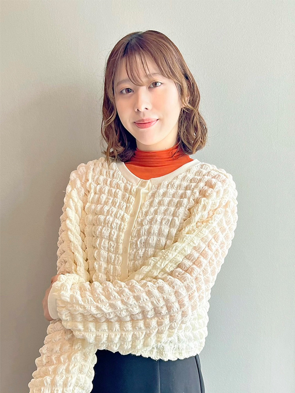 女性アシスタント